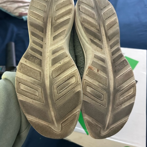 APL Techloom Size 7.5 - Picture 3 of 4